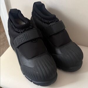 UGG Black Slip-On Sneakers with Strap